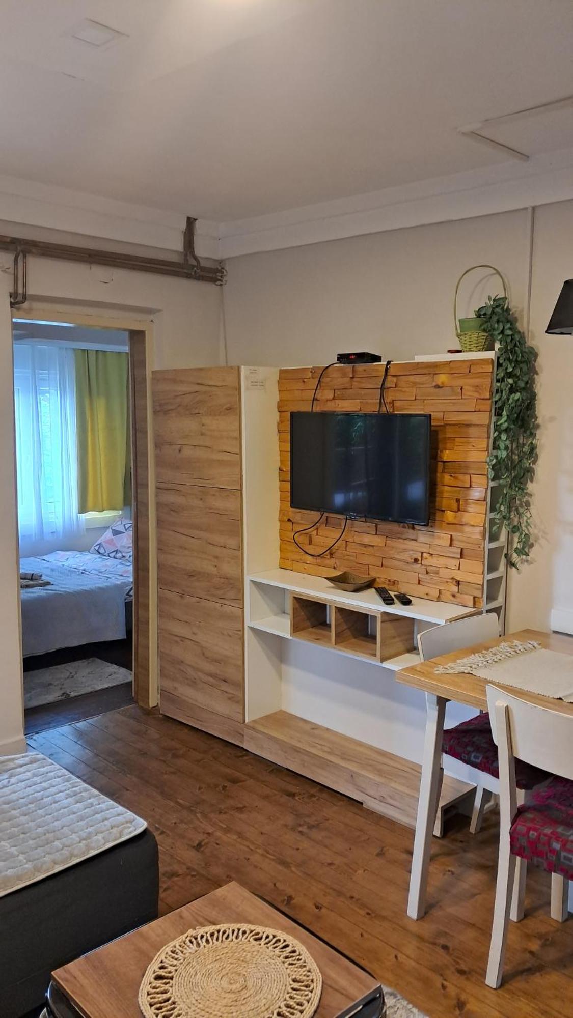 Apartamento Garmani Vrnjačka Banja Exterior foto